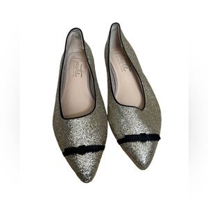 Nannette Lepore gold glitter bow flats size 8.5